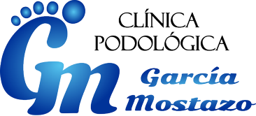 Logo de Clínica Podológica García Mostazo.